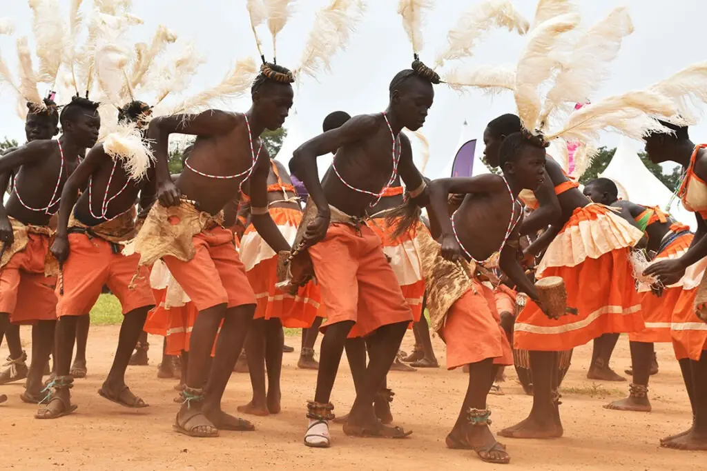 dancing african aborigins